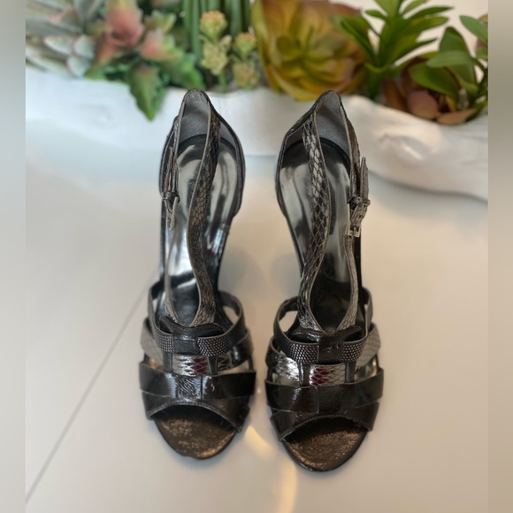 Metallic Marciano Heels - Picture 3 of 5